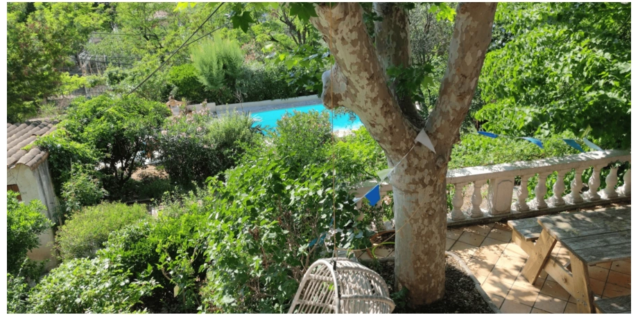 Propriété rare à louer avec pinède privative, piscine et garage en plein cœur de Marseille