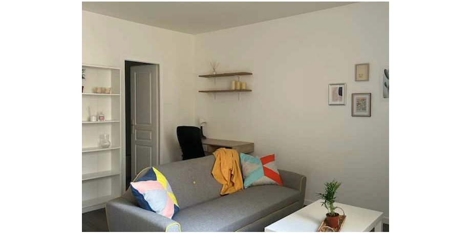Appartement meublé Type 2 de 38m² à louer avec chai à Bordeaux centre