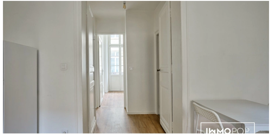 Appartement meublé Type 2 de 43m² avec balcon et terrasse à louer sur Bordeaux