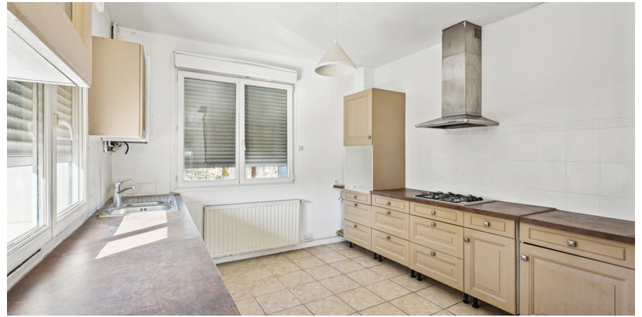 Appartement Type 4 de 91m² avec balcon + combles aménagé et jardin à Saint-Priest